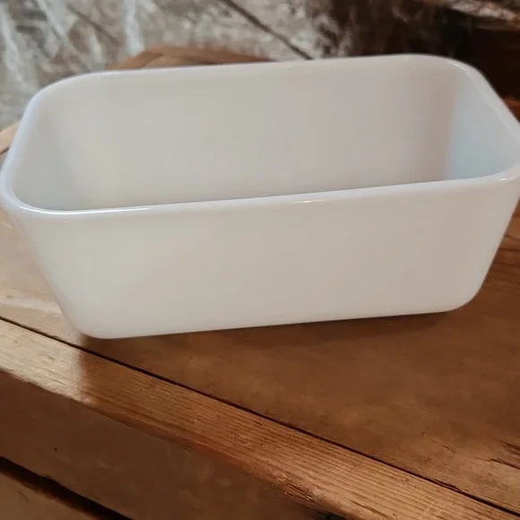 Pyrwx Refrigerator Dish - Picture 2 of 7